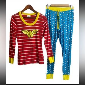 NEW! HANNA ANDERSSON Women’s Pajamas Size Small WONDER WOMAN Organic Cotton Pj’s